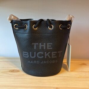 NWT Marc Jacobs The Bucket Bag - Black Leather Size Medium